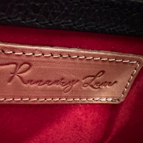 Custom leather purse with beading - Picture 9 of 9